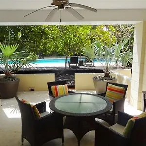  Aparthotel Brownes Condominium 2
